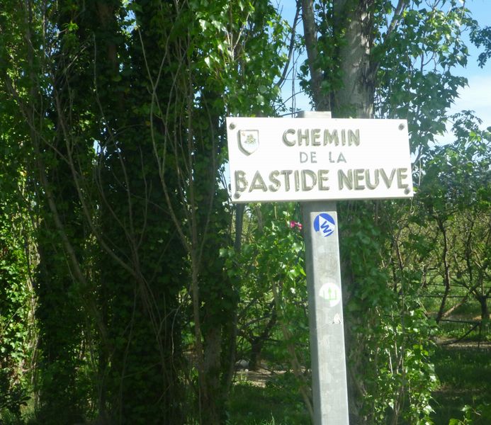 Le chemin de la Bastide Neuve