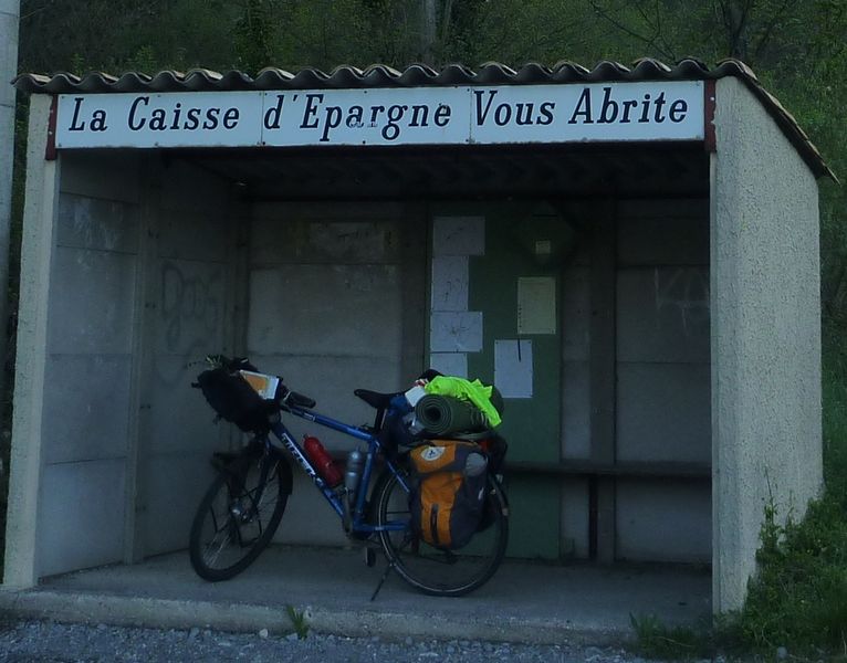 La caisse d'Epargne vous abrite, en effet en avril 2011