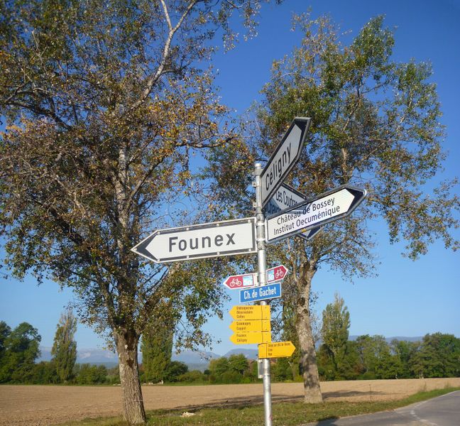 Au Vaud comme en Suisse chaque carrefour est balisé cycliste