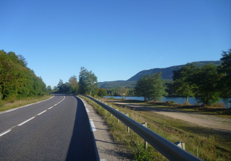 La via dite Rhôna du côté de saut Brenaz, rive Ouest en 2011