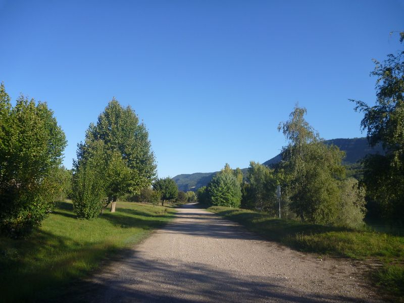 Les bords du Rhône de saut Brenaz à Vertrieu en 2011