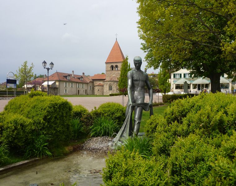 Eglise de SainT Sulpice near Lausanne, vue du parc attenant