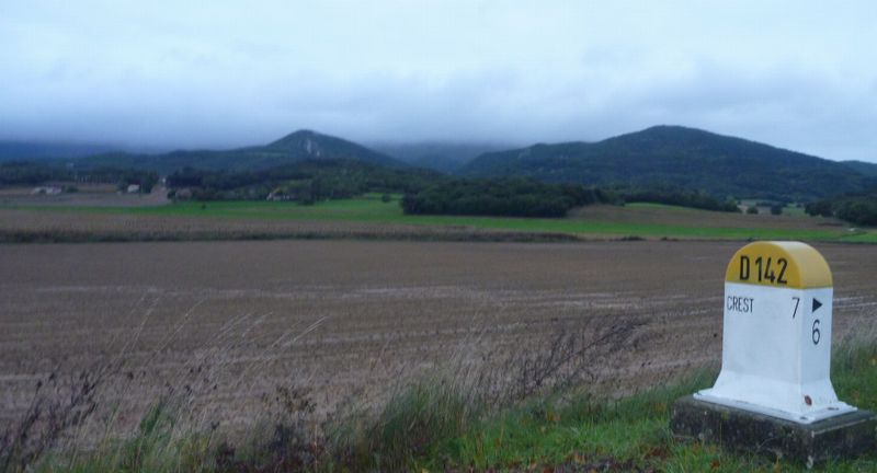 Sur la route de Crest, les contreforts du Vercors
