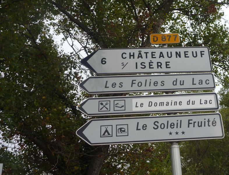 Vers Châteauneuf sur Isere par la D 877