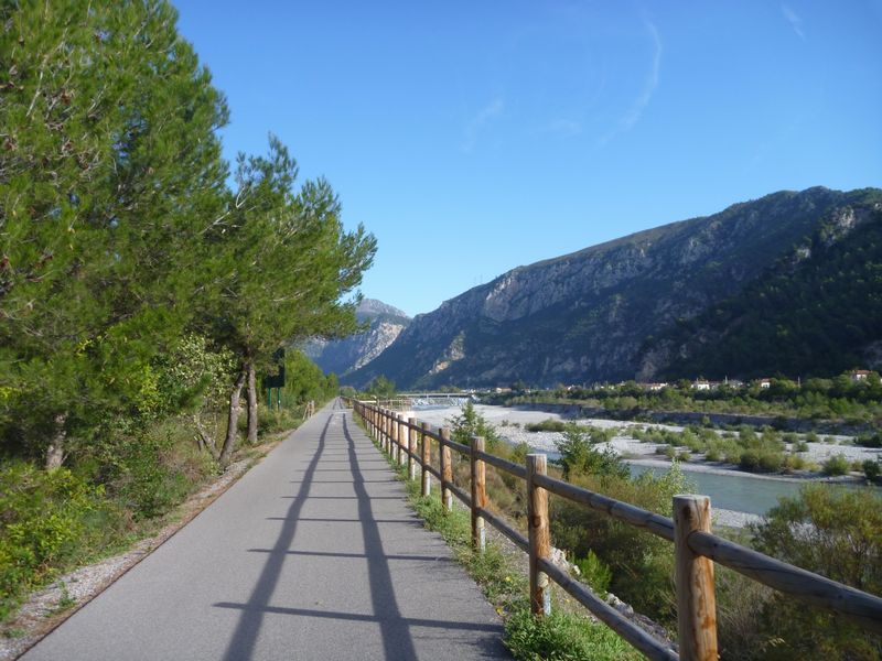 La voie verte le long du Var en 2012