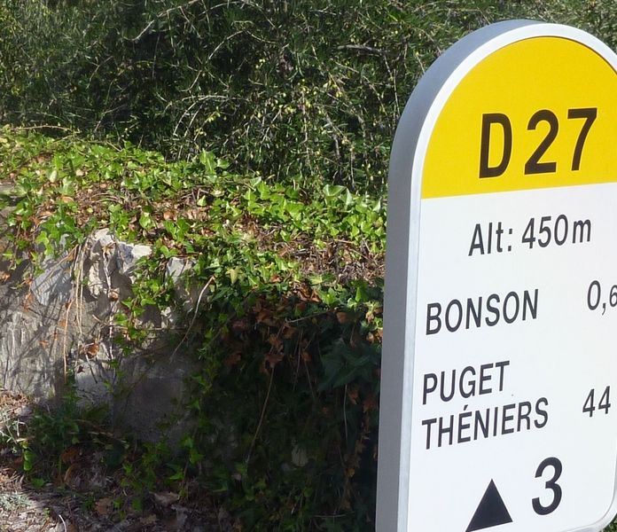 Sur la D 27 vers Puget Théniers via Bonson
