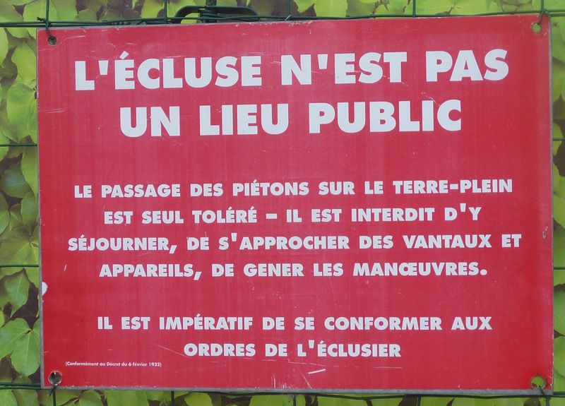 Avertissement sur le canal du Nivernais