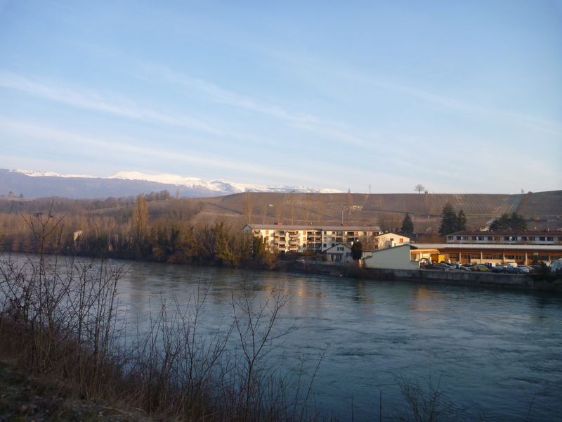 Le Rhône en Suisse à la Plaine en 2012 sur la viarhona