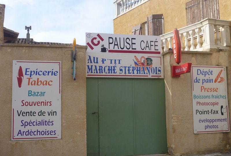 Epicerie : Au petit marché stéphanois à saint Etienne des sorts 2012
