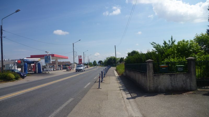 Bande cyclable sortie de Loyettes vers St Maurice de Gourdans en 2013