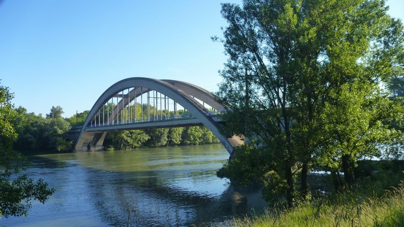 Pont sur le Rhône entre Givors et Chasse sur Rhône en 2013