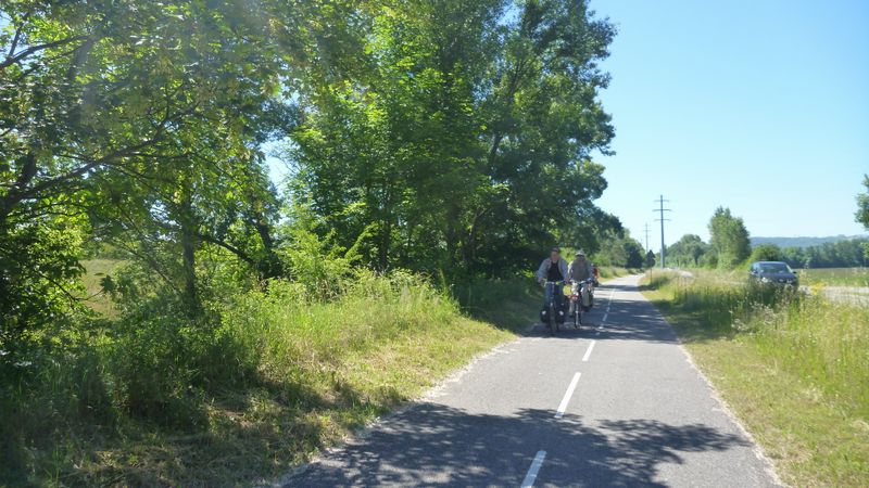 Saccochards en goguette en 2013 sur Viarhôna sud de Vienne