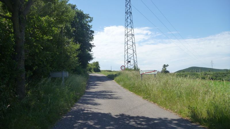 Belle bosse ici à la sortie de Les Tourettes en Drôme , 10 % voir 12 certains jours ..