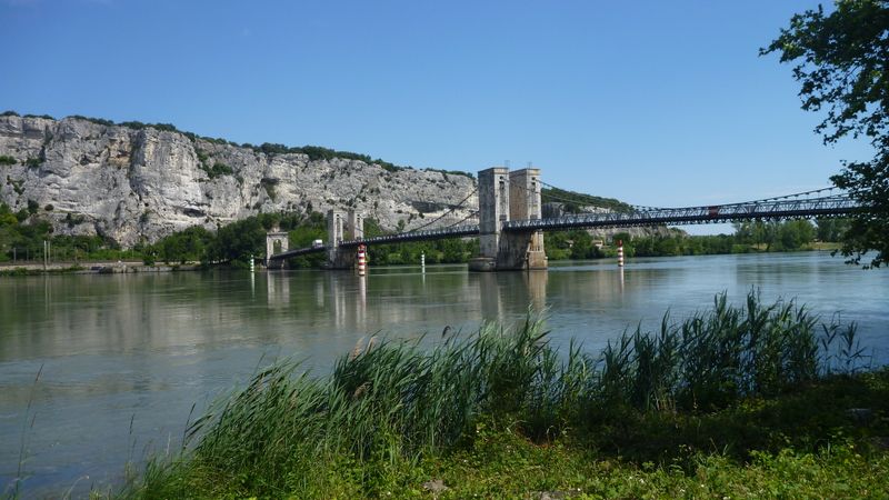 Défilé de Donzère sur Viarhôna en 2013