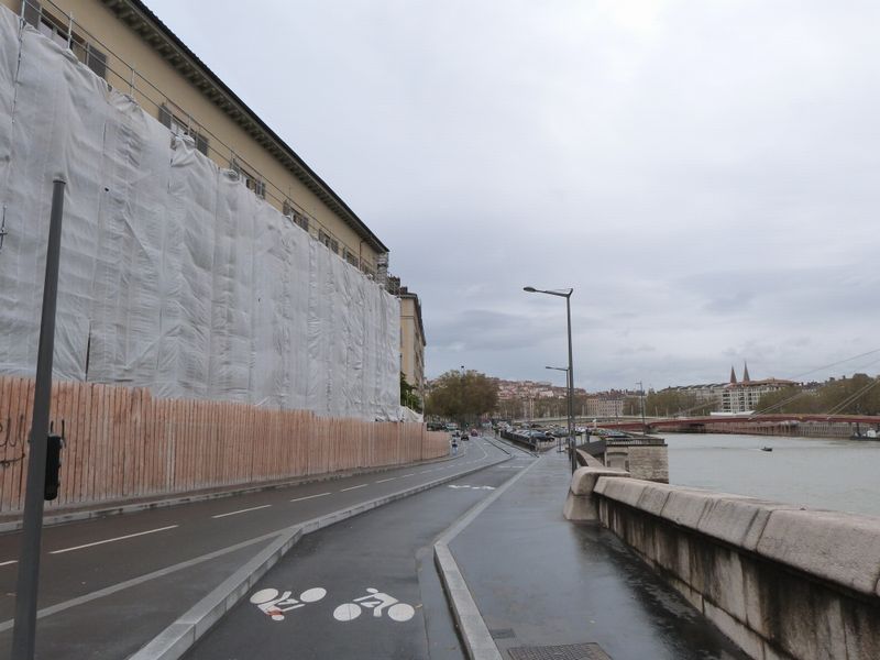 Piste cyclable le long de la Saône à Lyon en 2013