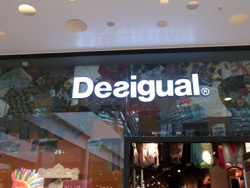 Desigual à la Confluence de Lyon en 2013