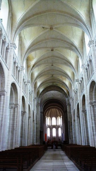 Intérieur de l'abbatiale de saint Georges de Boscheville en 2013
