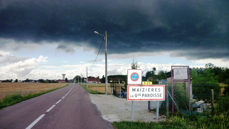 Orage sur Maizieres la grande paroisse en 2013