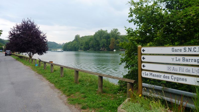 Les bords de Seine, avant le plessis chenet et la barrage au niveau de Corbeil