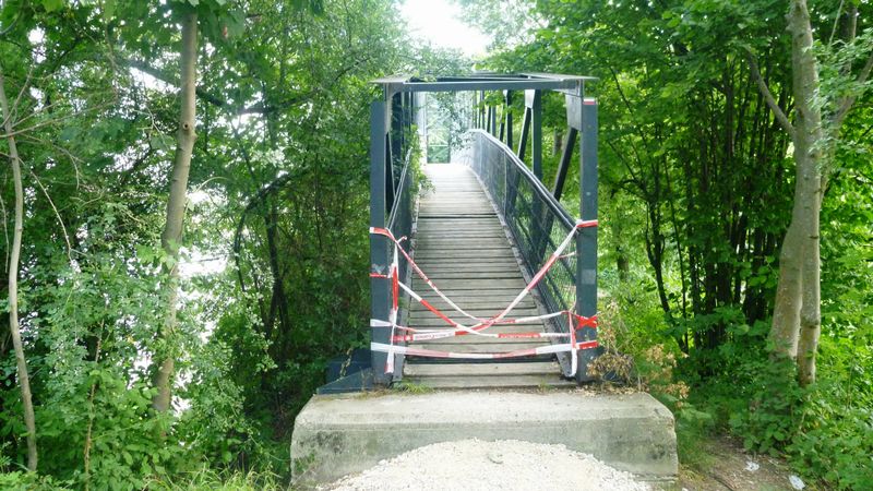 Deuxième passage barré sur le Gr2 à Choisy le roi ? .., lors du passage de ce Rû alimentant la Seine, en 2013