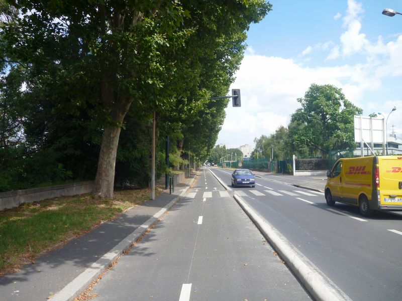 Piste cyclable en bordure de la Seine à Alfortville en 2013