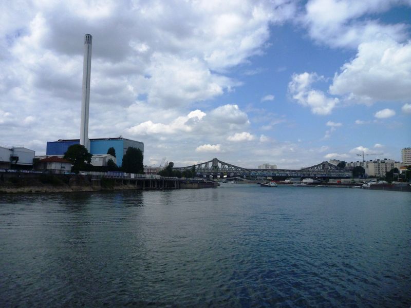 Arrivée à Alfortville puis Charenton , pont d'ivry ? : à bicyclette
