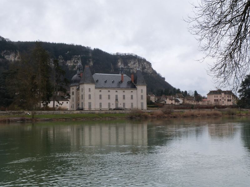 Château de Vertrieu vu en 2013
