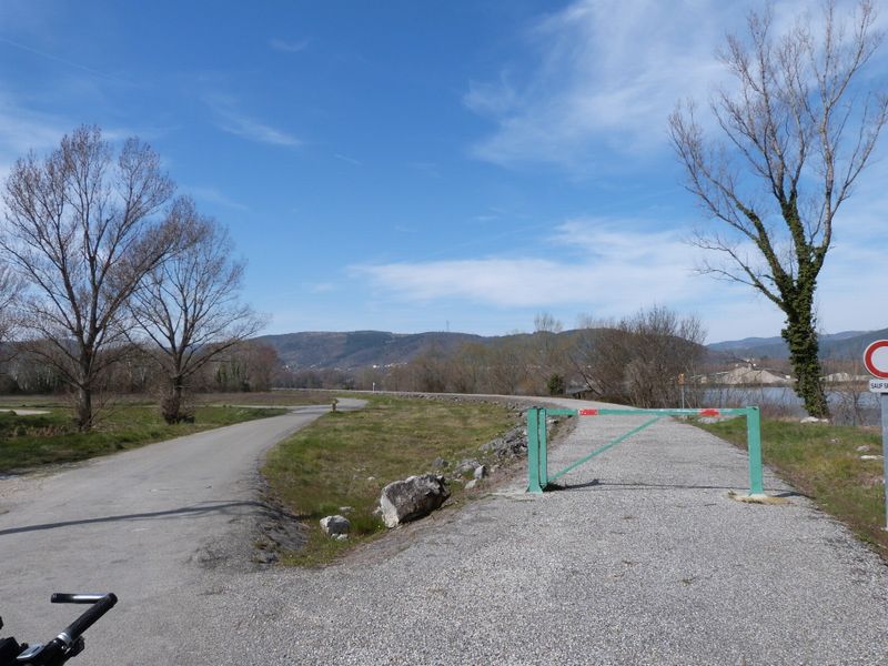 Arrivé sur la digue du rhône peu avant la Voulte en 2013