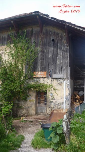 Café de Luzier en vallée d'Arve mai 2014