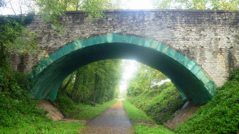 Toujours sur la voie verte Landecy Iguerande et sous les ponts