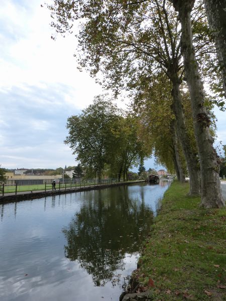 Le canal du centre vu à Paray le Monial en 2014