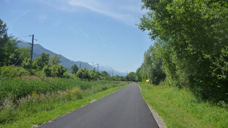 Nouvelle section goudronnée sur la ViaPreAlpina du côté du Cheylas direction Goncelin en 2015