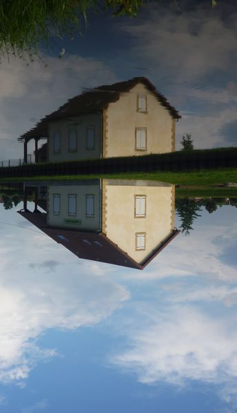 Au-bord-du-canal-à-Digoin