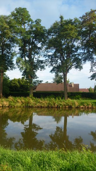 le-long-du-canal-à-Digoin