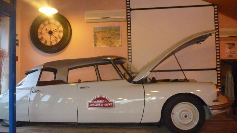 Ds-citroen-Digoin-café