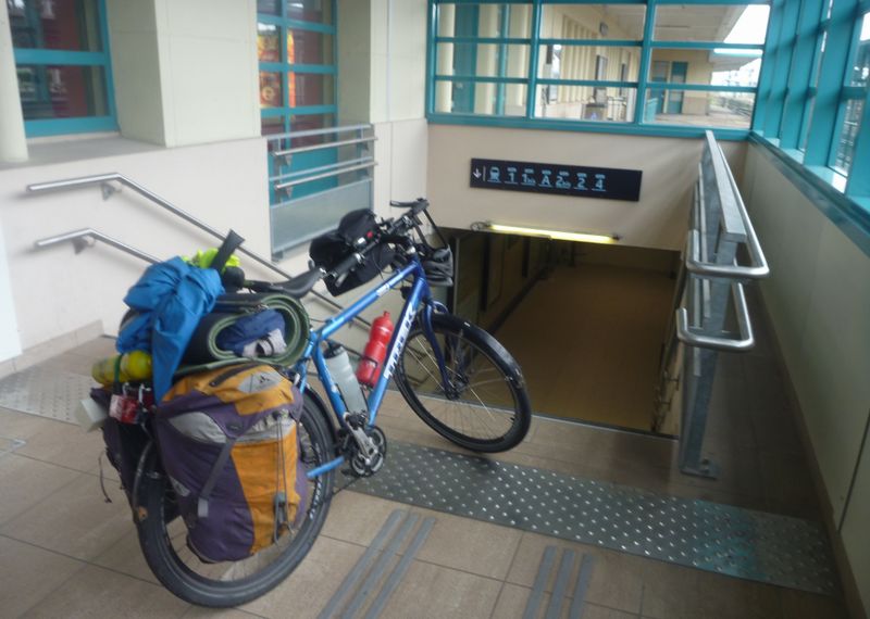 Mâcon-on-fait-comment-dans-cette-gare-mrs-de-la-Sncf