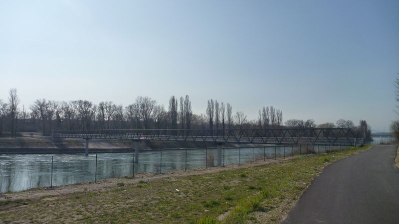 Nouvelle passerelle sur l'isére en 2014