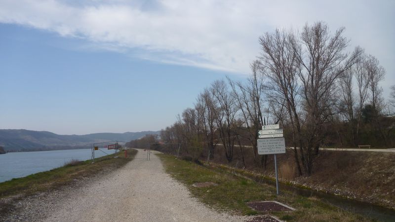 Remontant vers le Nord : Viarhôna fermée à la Roche de Glun ! Why ?