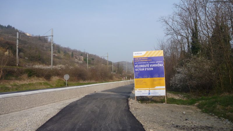 Beau revêtement retrouvé à Ozon sur Viarhôna en 2014