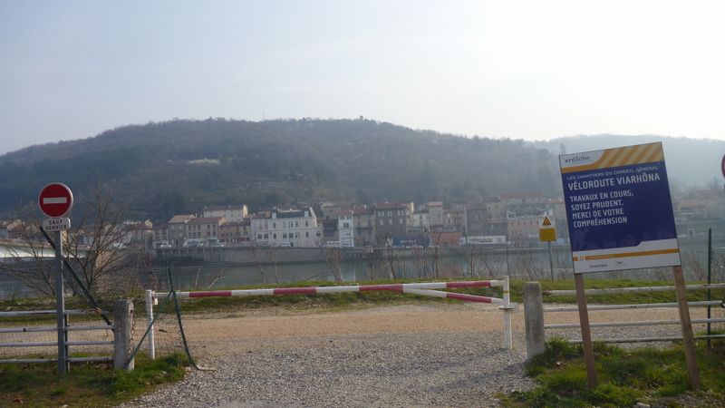 Point de départ varhône à Sarras en 2014, saint Vallier sur l'autre rive