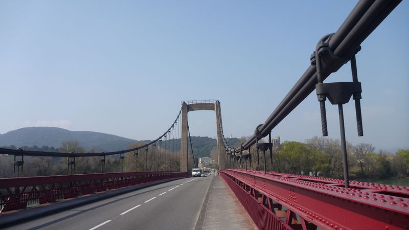 pont de Viviers sur le rhône vu en mars 2014