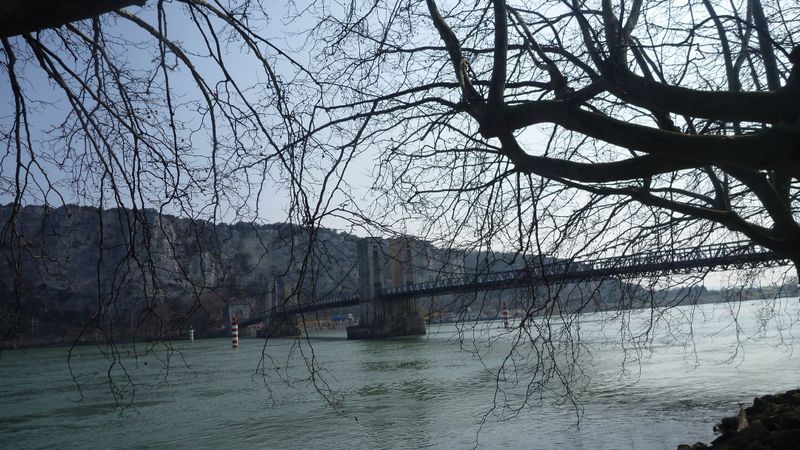 Pont du robinet à Donzère