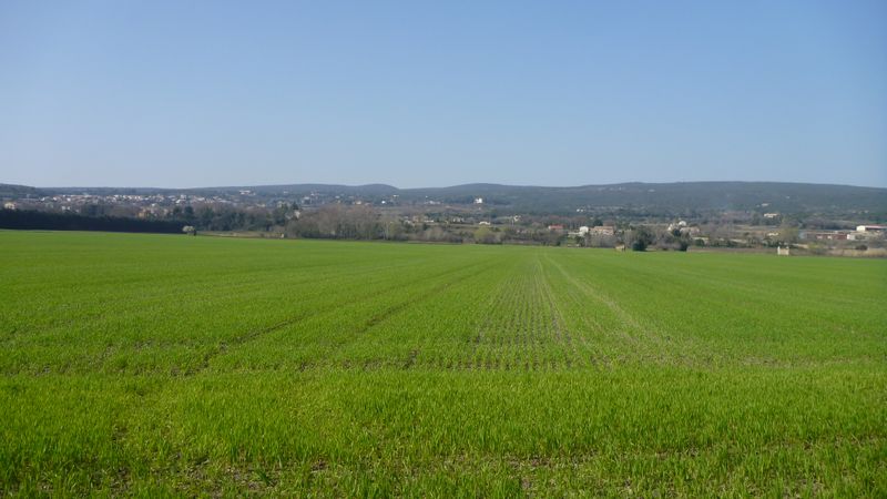 Bourg san andéol remontant vers le Nord les monts d'ardèche