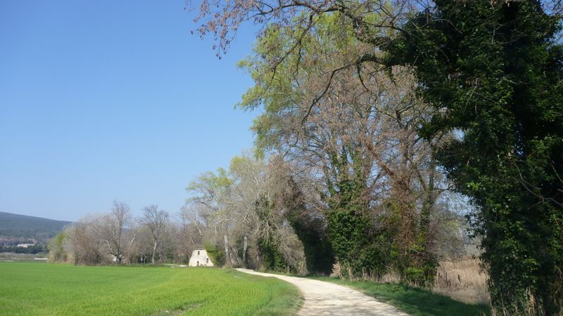 chemin entre rhône et d 86