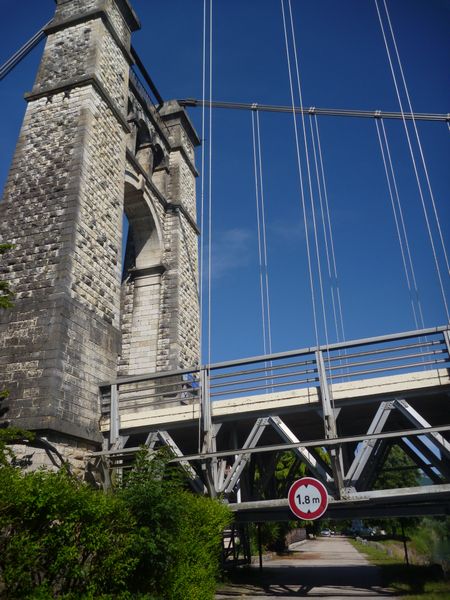 Pont du port de Groslée 2014 : Balisage viarhôna ? Pfff
