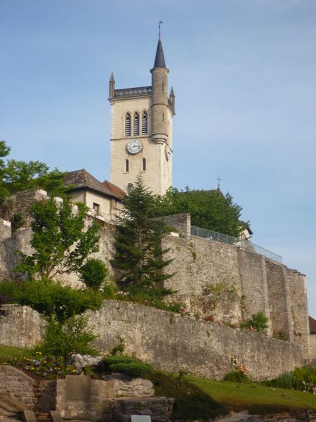 Eglise de Morestel, vue en 2014