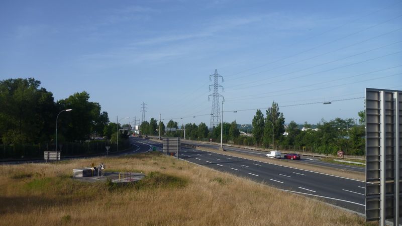 Passage au dessus de l'autoroute au sud de Lyon Saint Fons