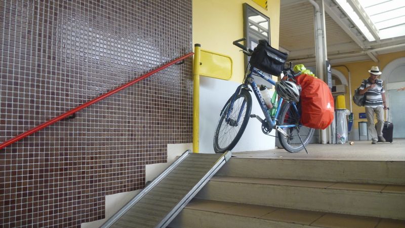 Gare de Valence en 2014 : Descendez l'escalier Fanette que je vous vois