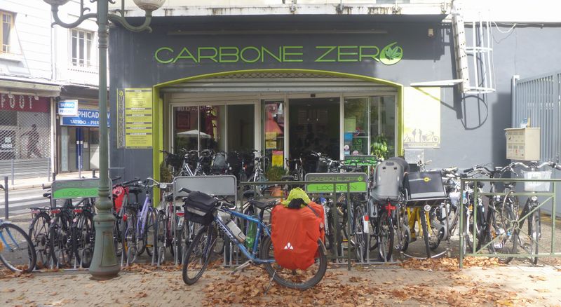 Vélociste Carbone zéro à Valence near la gare de Valence en 2014