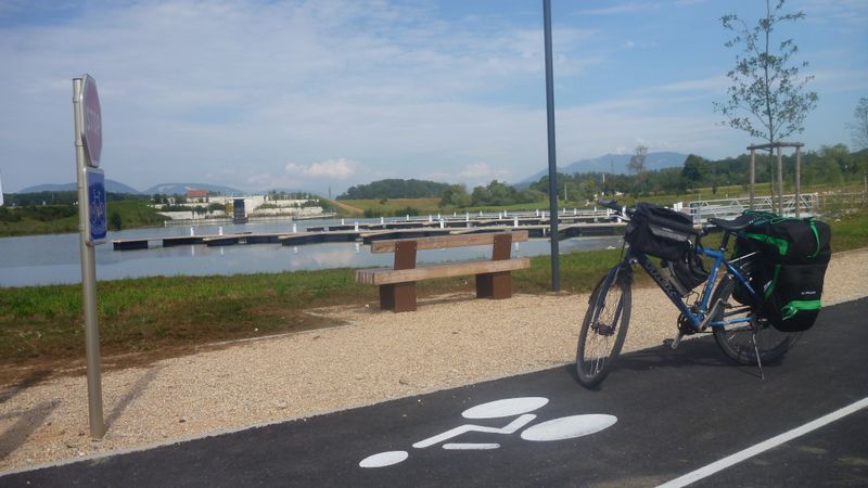 Nouvel aménagement cyclable en 2014 au port de Virignin